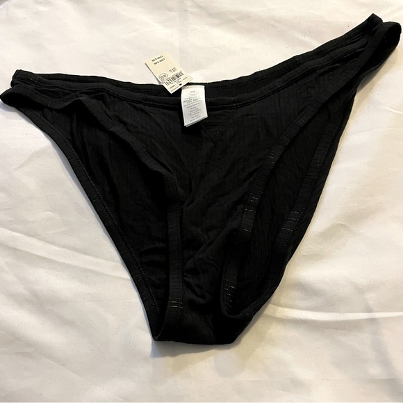 Sz L aerie ladiesribbed high cut  bikini underwear black new with tag never worn - Picture 3 of 4